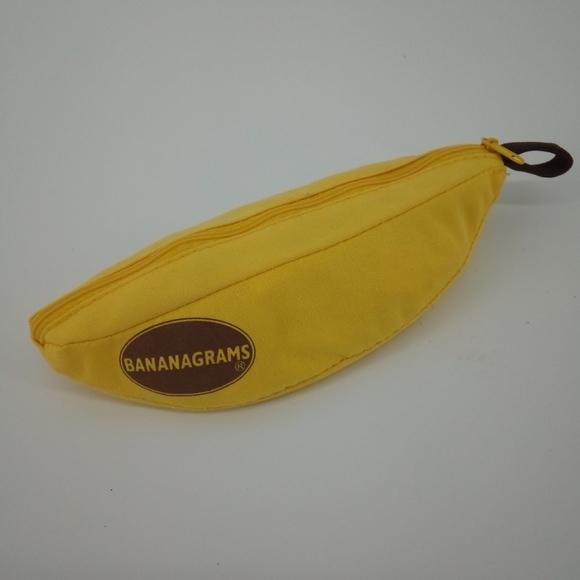 Bananagrams Word Spelling Game Tiles Banana Sack Retro Complete Game Night - Picture 5 of 5